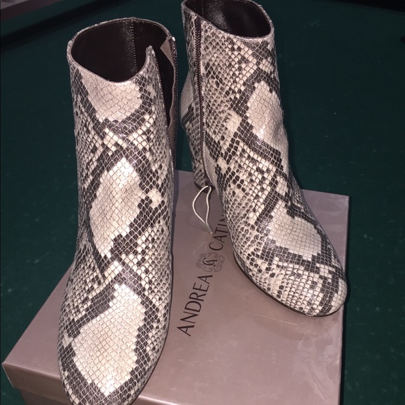 ANDREA CATINI LEATHER SNAKESKIN PRINT BOOTS SZ 40 - Picture 2 of 6